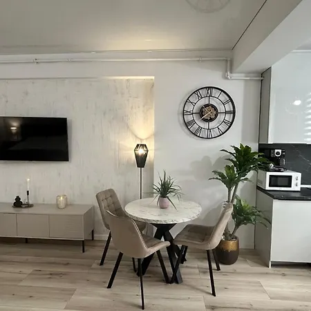 Mamaia Nord Building Promenada Нэводари