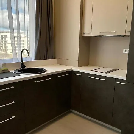Mamaia Nord Building Promenada Апартаменты Нэводари