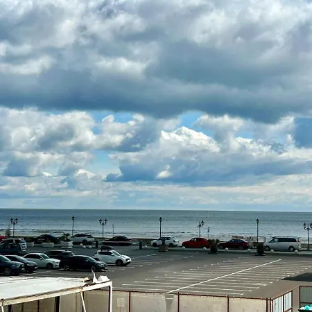 Апартаменты Mamaia Nord Building Promenada